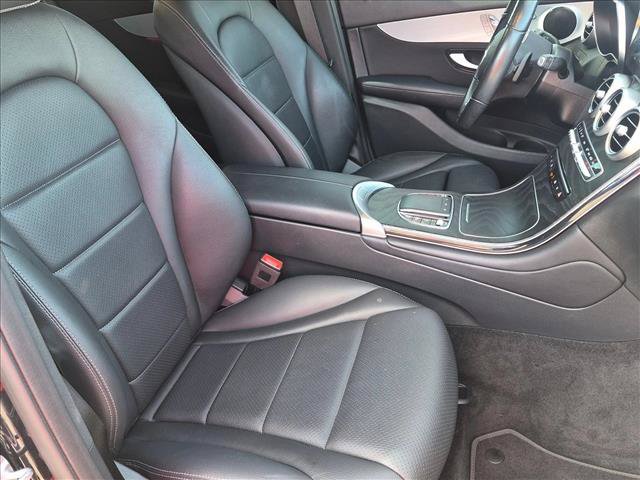 Used 2021 Mercedes-Benz GLC 300 4MATIC image 19