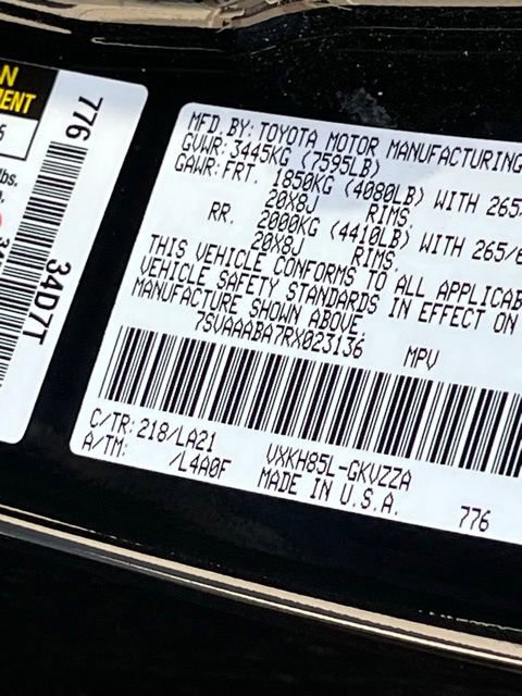 Used 2024 Toyota Sequoia Platinum AWD/4WD image 32