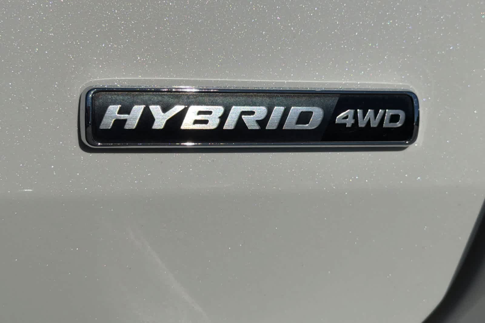 Used 2021 Ford Explorer Limited w/ Hybrid Equipment Group 310A AWD/4WD image 12