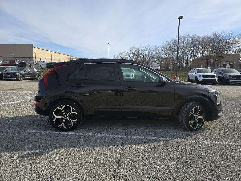 Used 2023 Kia Niro EX Touring image 18
