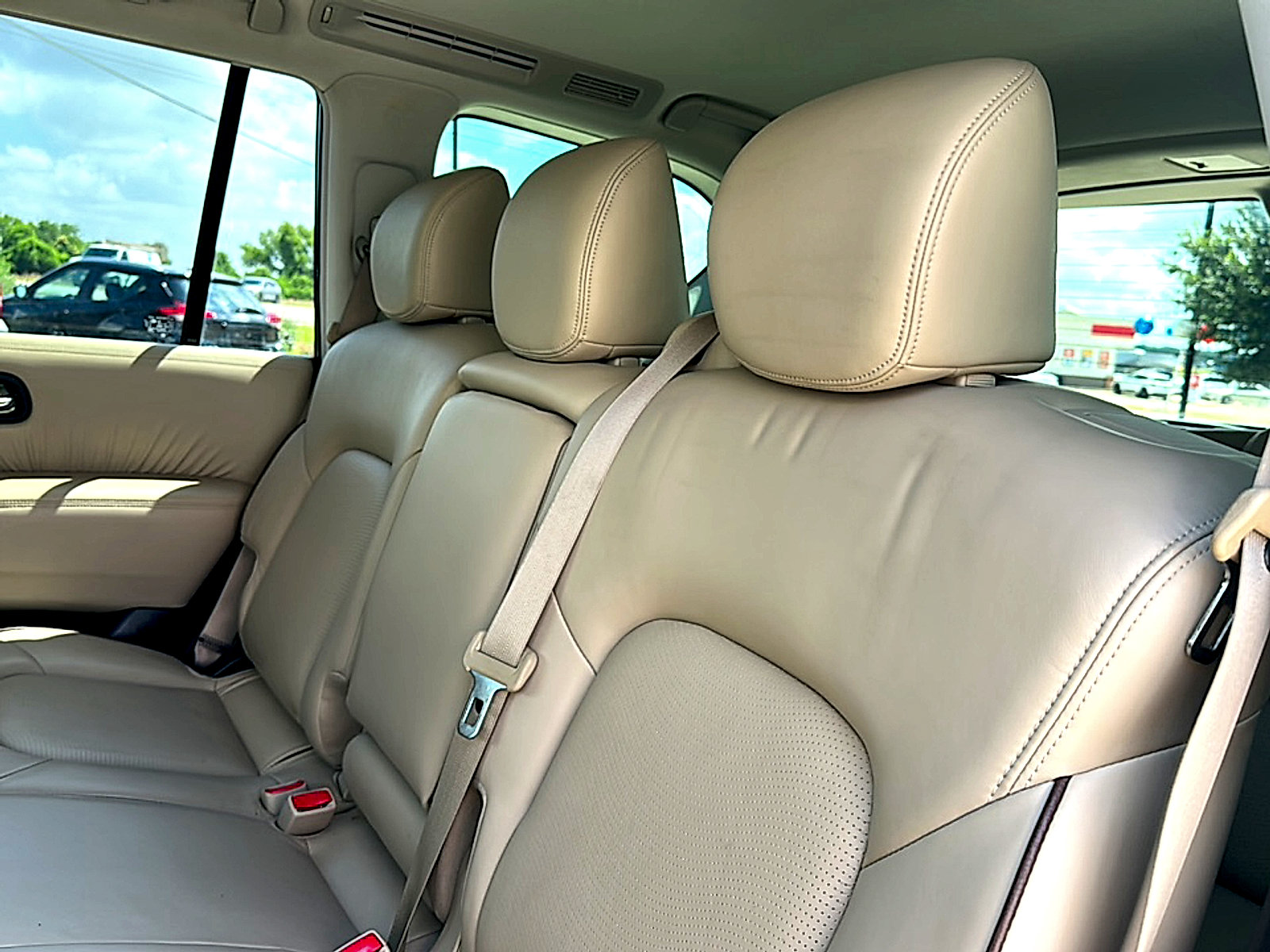 Used 2018 Nissan Armada Platinum RWD image 21