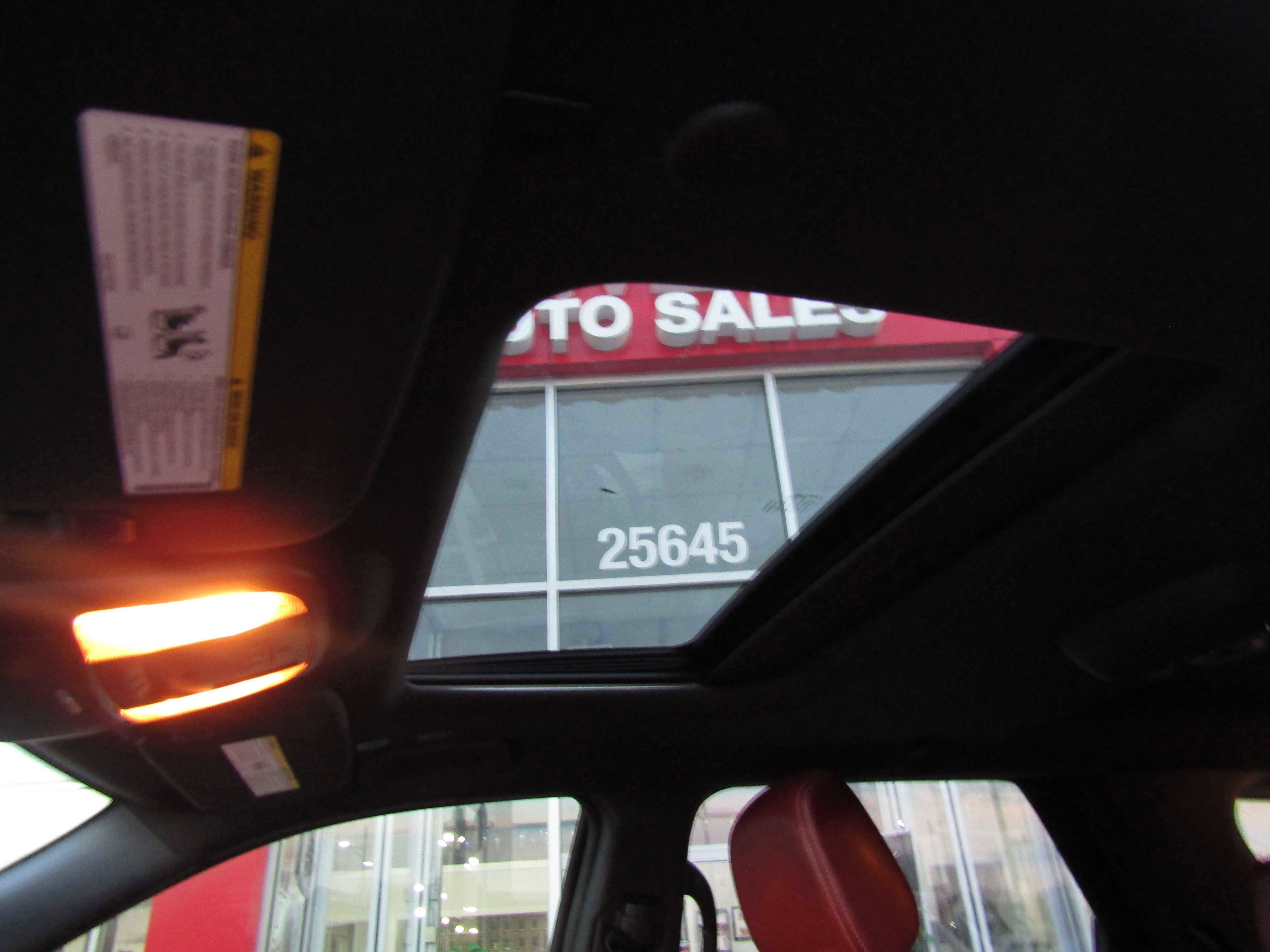 Used 2022 Dodge Durango SRT image 28