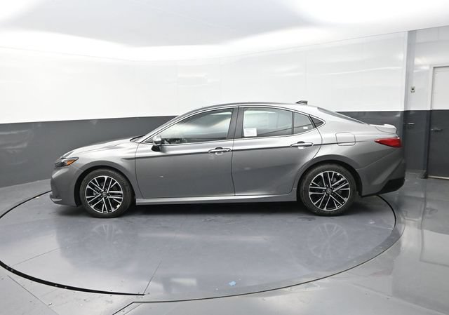 New 2025 Toyota Camry XLE w/ Premium Plus Package FWD image 4