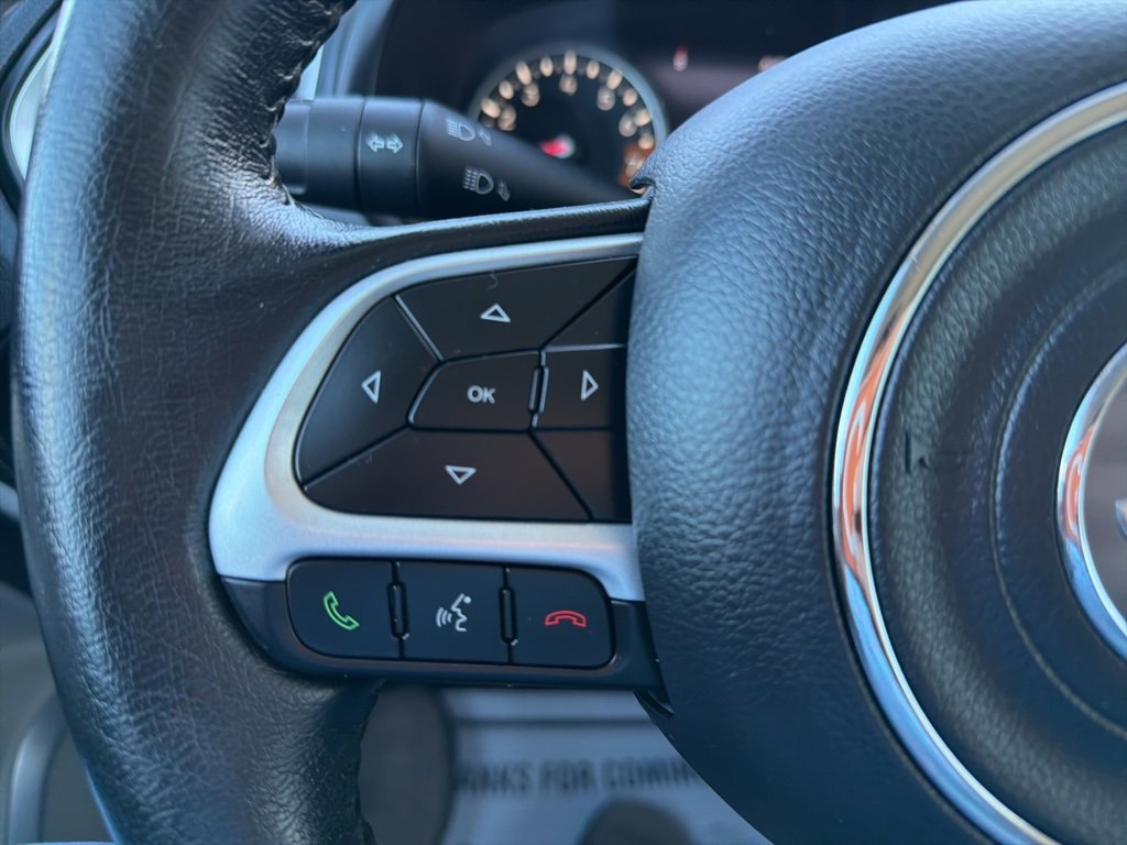 Used 2021 Jeep Renegade Latitude w/ Convenience Group image 16