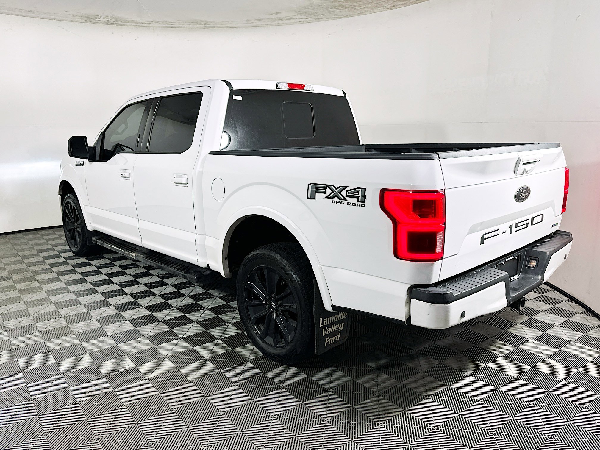 Used 2020 Ford F150 Lariat w/ Equipment Group 502A Luxury AWD/4WD image 5