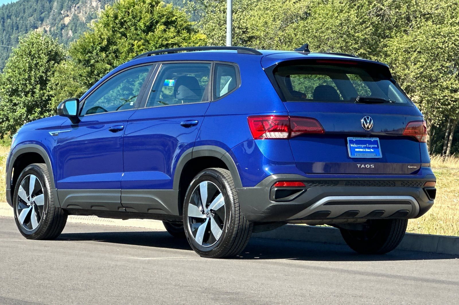 Used 2024 Volkswagen Taos S AWD/4WD image 5