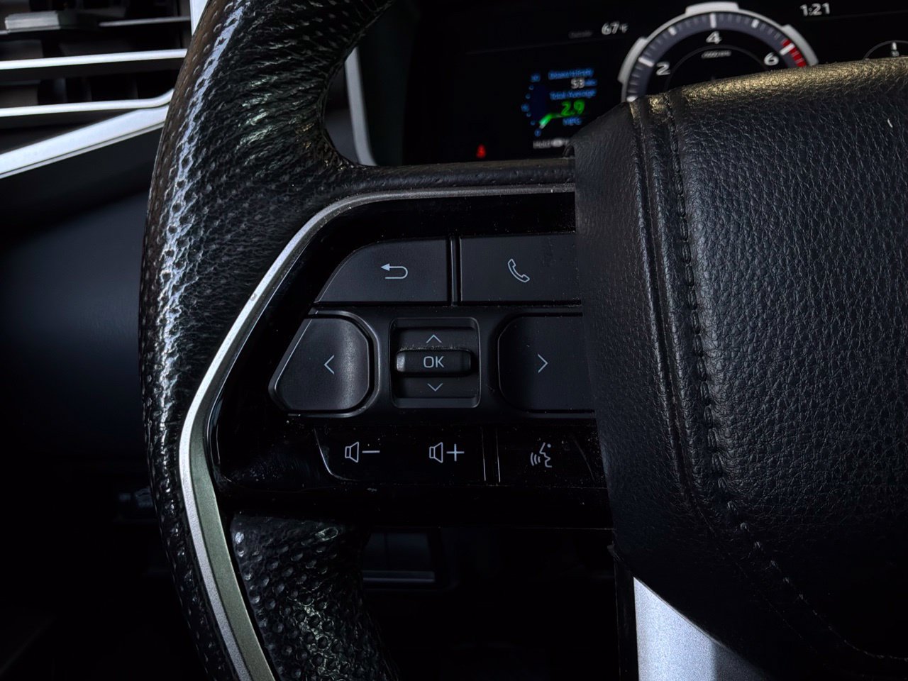 Used 2024 Toyota Tundra Limited AWD/4WD image 46