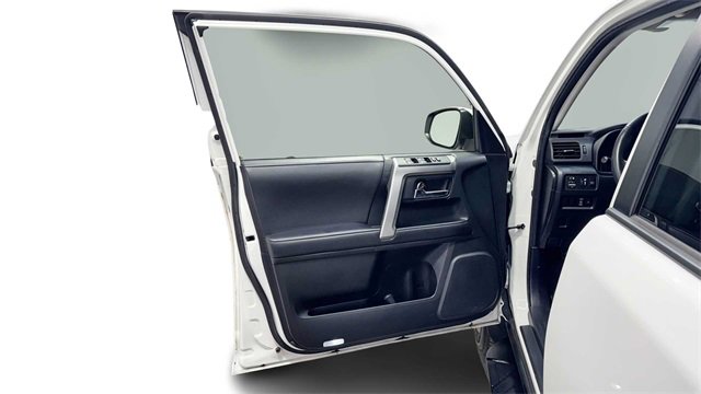 Used 2022 Toyota 4Runner SR5 image 10