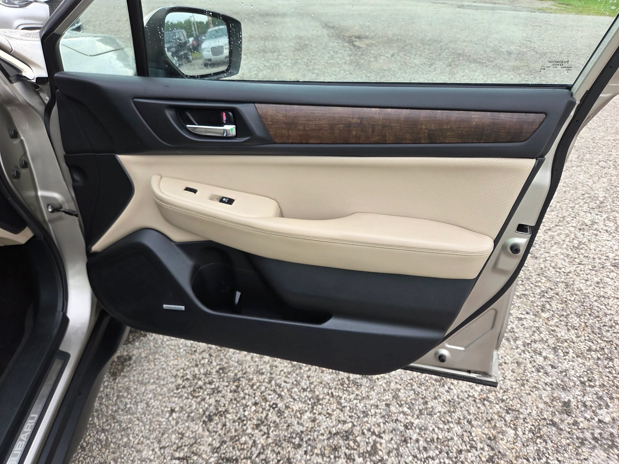 Used 2016 Subaru Outback 2.5i Limited AWD/4WD image 21