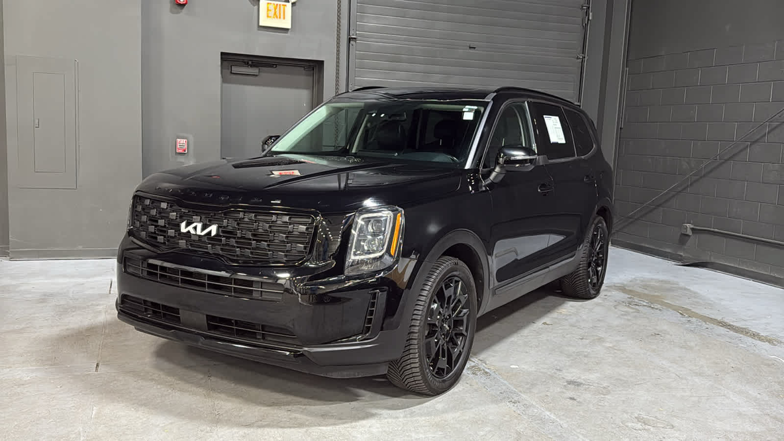 Used 2022 Kia Telluride EX w/ EX Premium Package AWD/4WD image 3