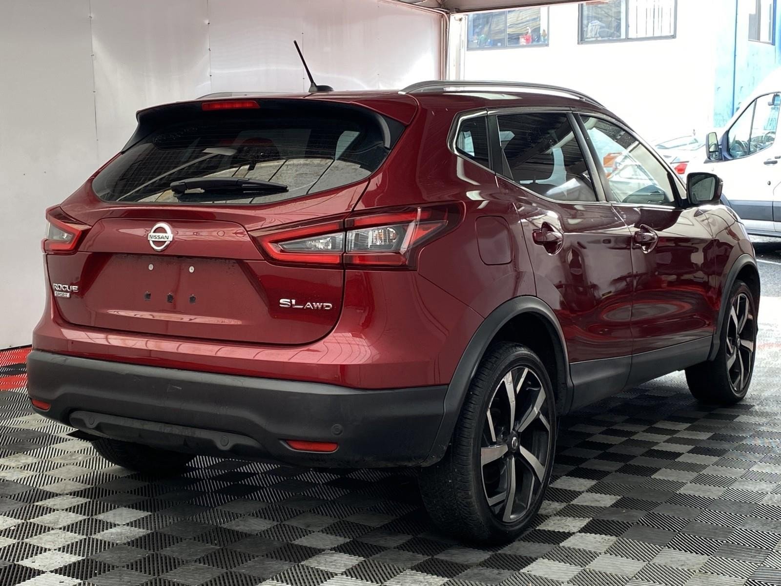 Used 2020 Nissan Rogue Sport SL image 6