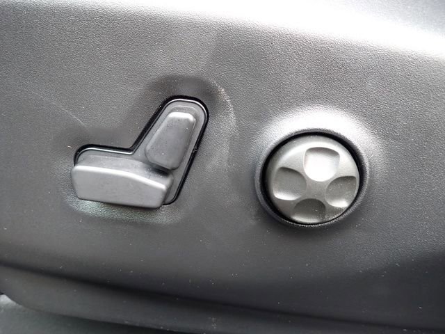 New 2026 Chrysler Voyager LX image 19