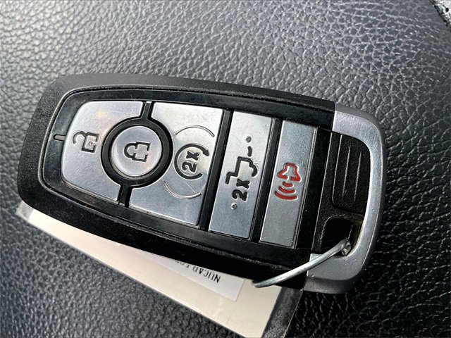 Used 2022 Ford F350 Lariat w/ Lariat Ultimate Package image 11