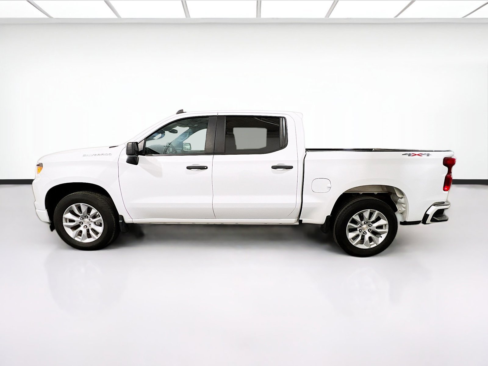 Used 2023 Chevrolet Silverado 1500 Custom AWD/4WD image 22