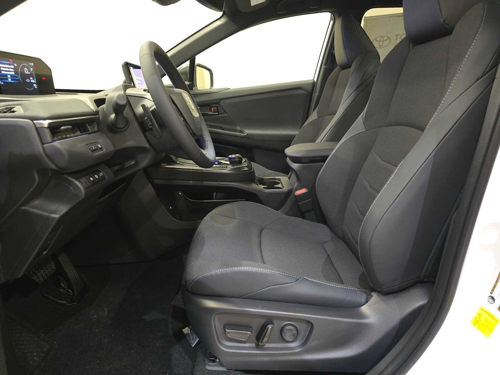 New 2027 Toyota C-HR AWD/4WD image 19