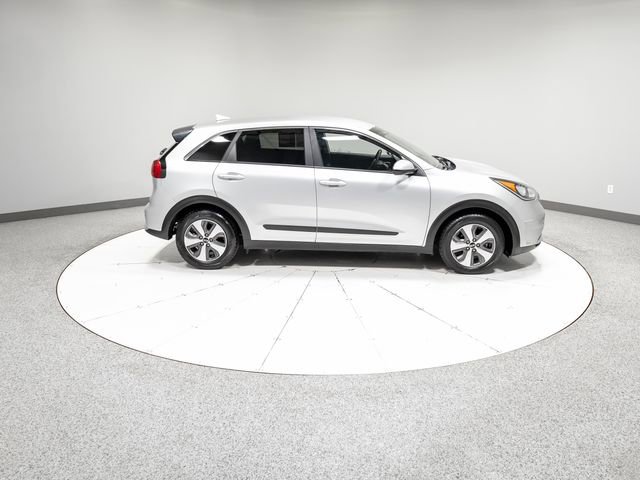 Used 2018 Kia Niro FE FWD image 28