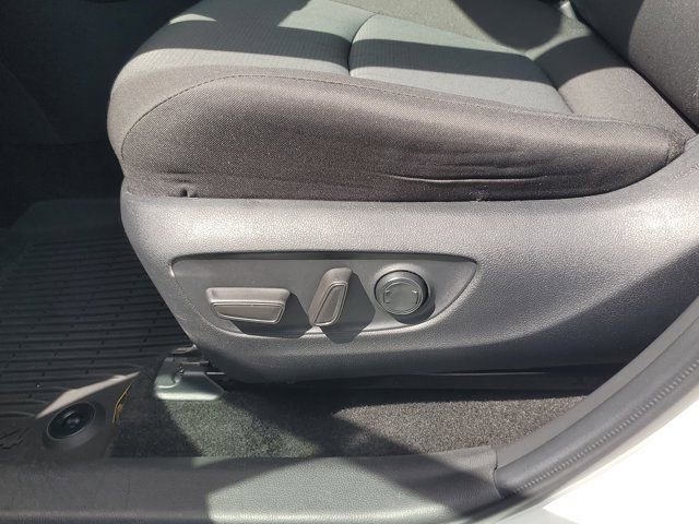 Used 2025 Toyota RAV4 XLE image 11