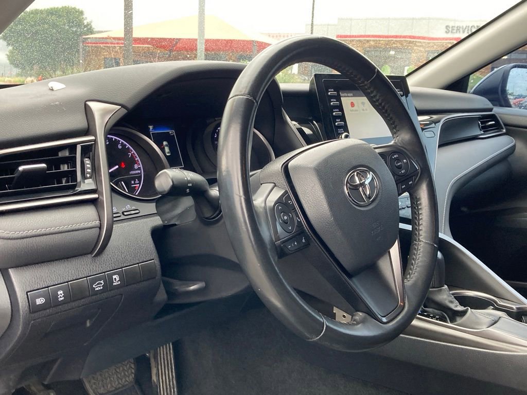 Used 2021 Toyota Camry SE FWD image 9