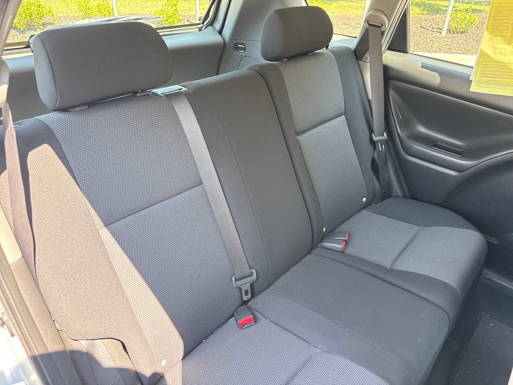 Used 2007 Pontiac Vibe w/ Preferred Package FWD image 33