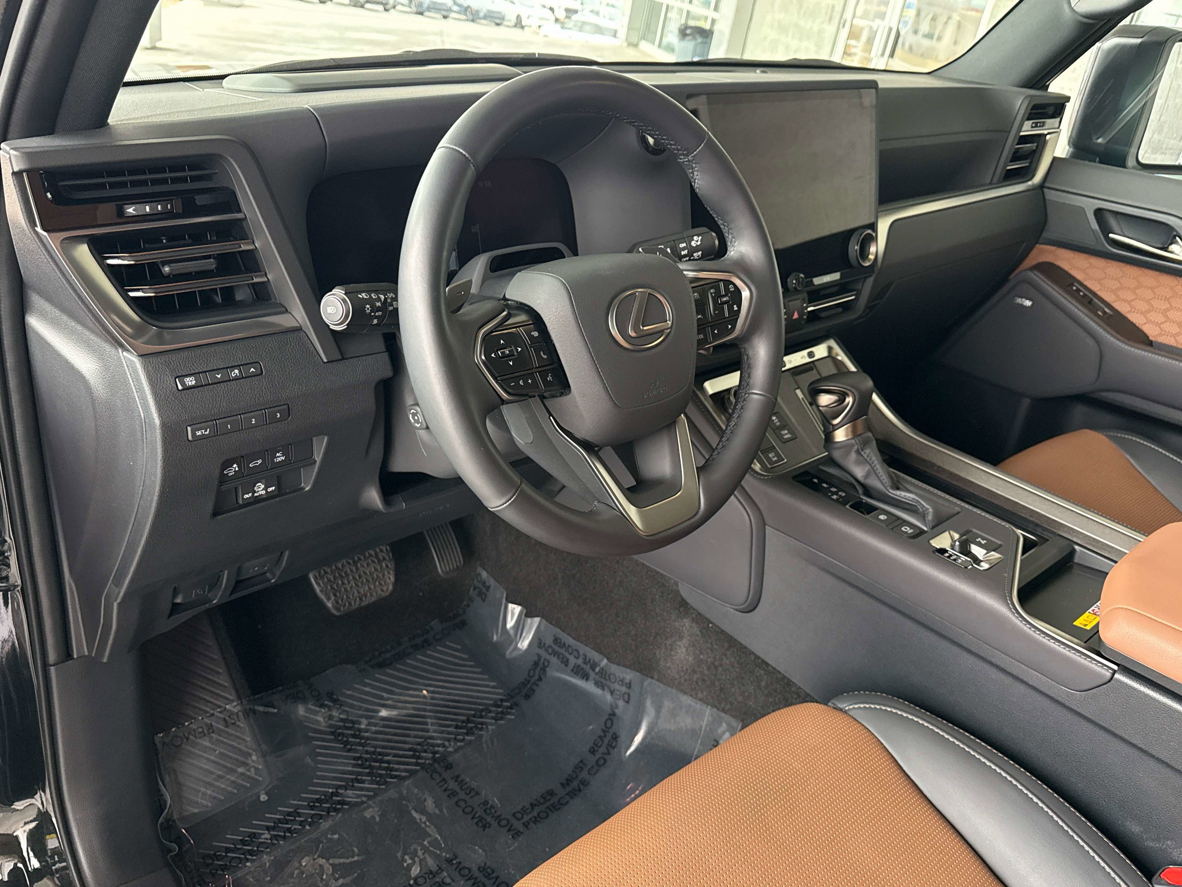 Used 2025 Lexus GX 550 w/ Accessory Package (2T) image 10