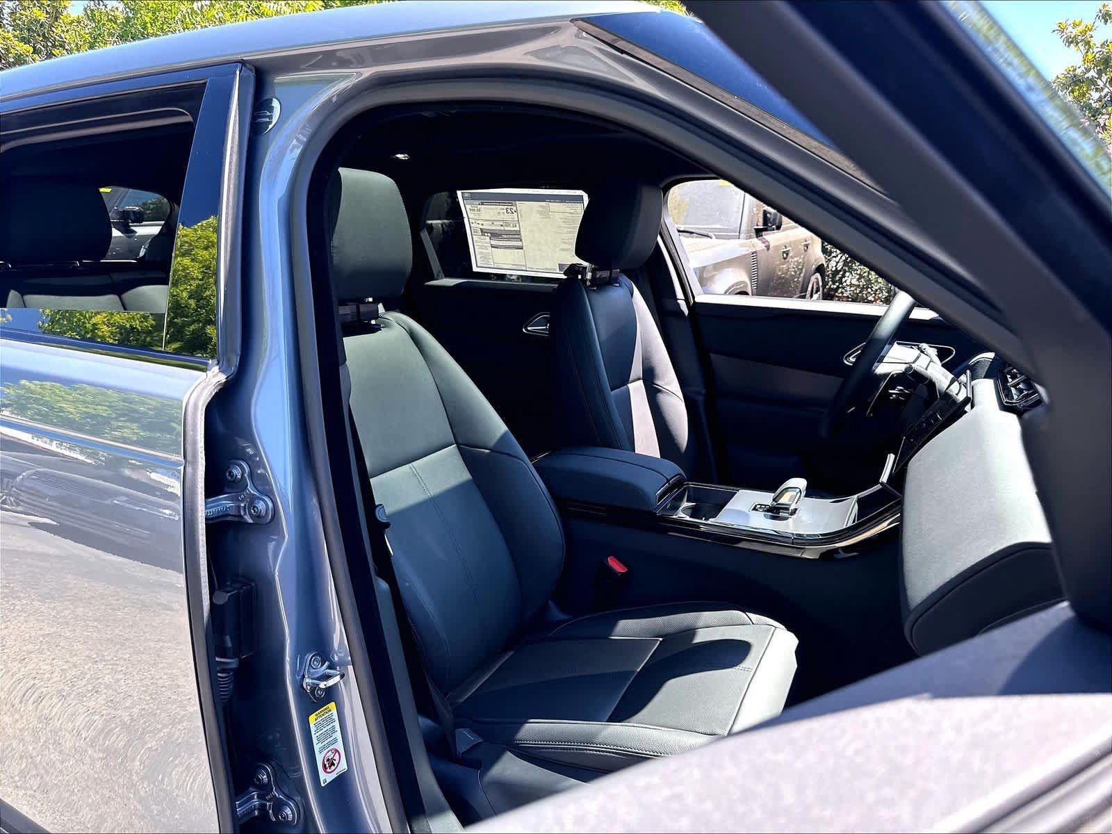 New 2026 Land Rover Range Rover Velar S AWD/4WD image 31