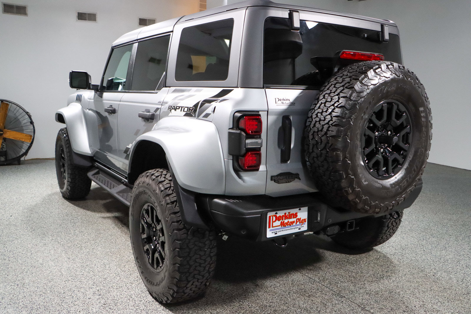 Used 2024 Ford Bronco Raptor w/ Interior Carbon Fiber Pack 6 image 9