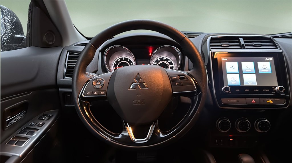 Used 2025 Mitsubishi Outlander Sport SE image 13