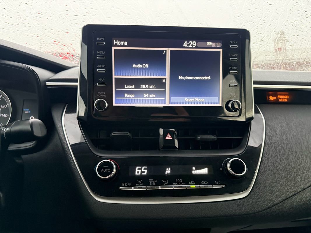 Used 2020 Toyota Corolla LE image 11