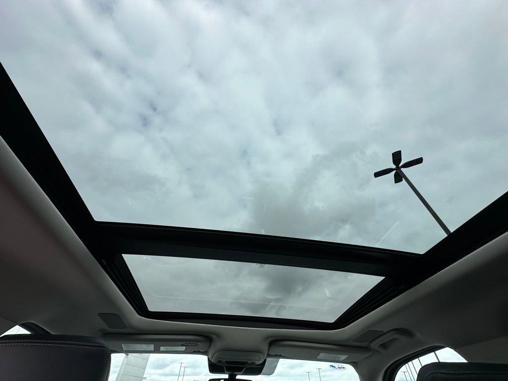 New 2025 Ford Expedition Max Platinum w/ Driver's Package image 8