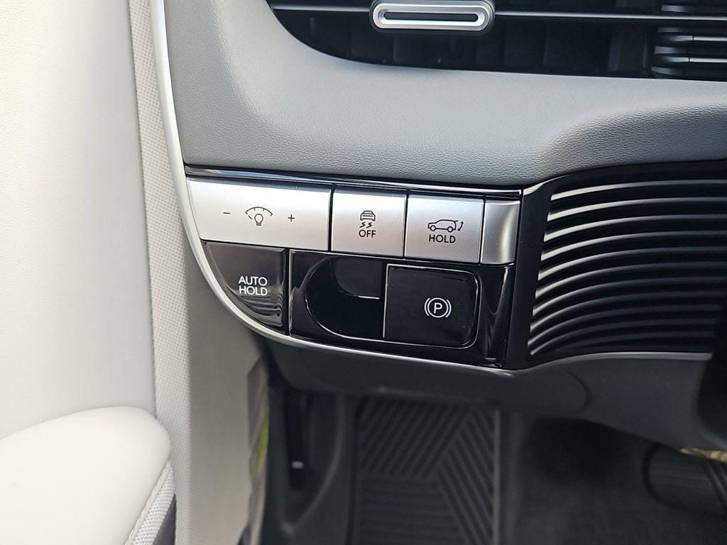 New 2024 Hyundai Ioniq 5 Limited AWD/4WD image 10
