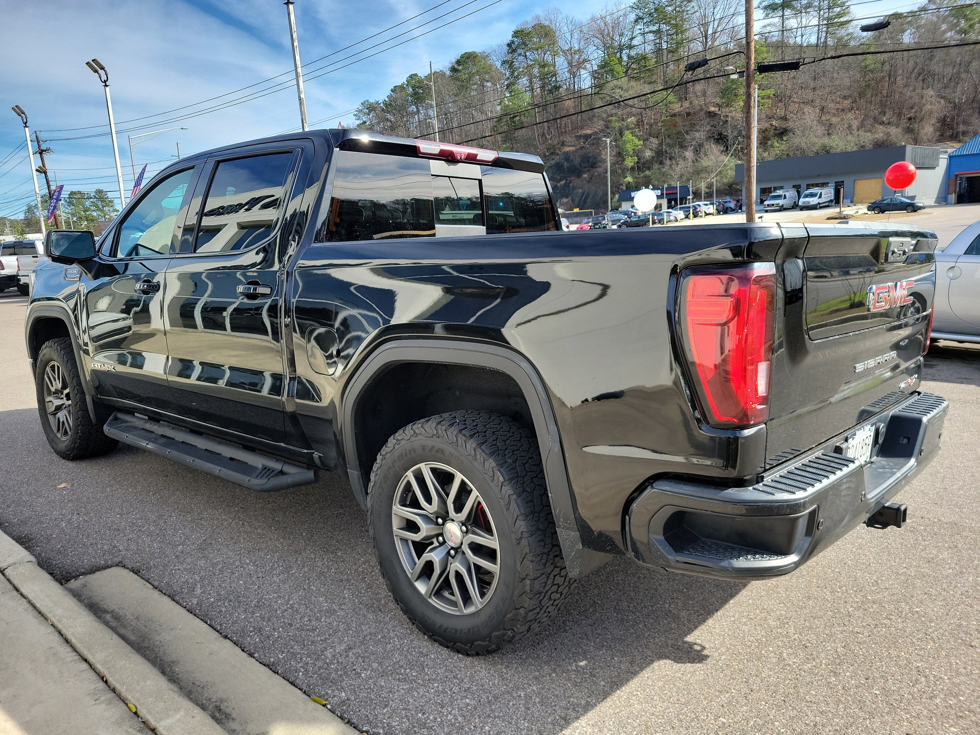 Used 2022 GMC Sierra 1500 AT4X image 7
