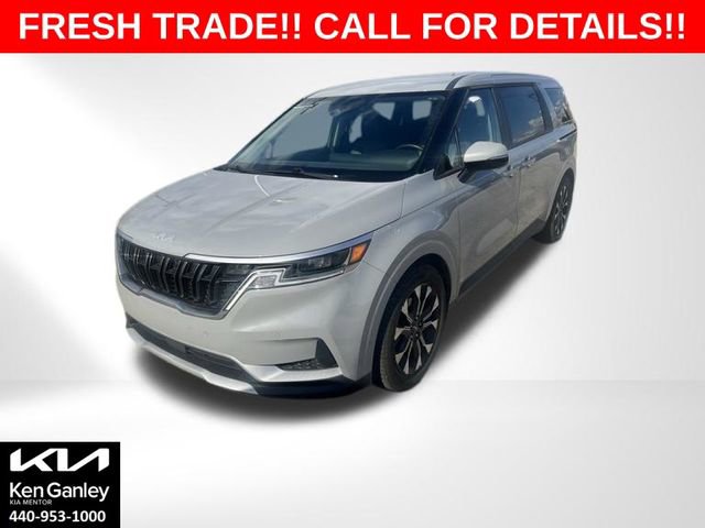 Used 2024 Kia Carnival EX FWD image 1