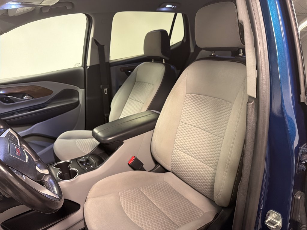 Used 2020 GMC Terrain SLE w/ Driver Convenience Package FWD image 22