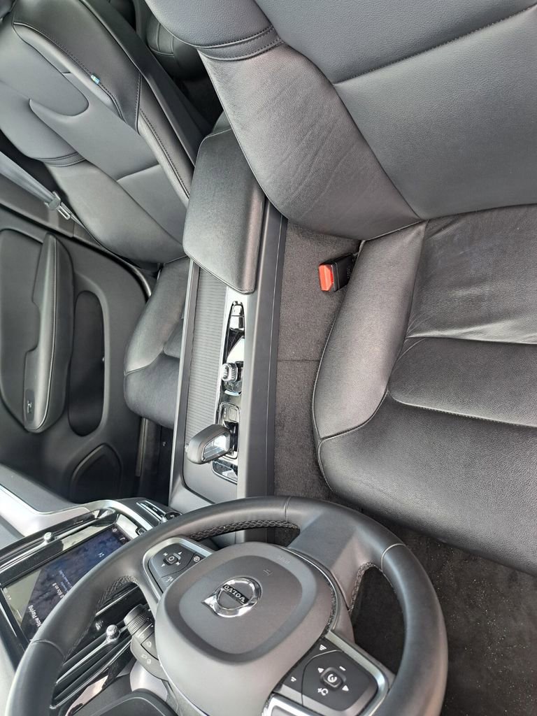 Used 2024 Volvo S60 B5 Core image 18