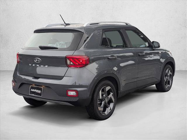 New 2026 Hyundai Venue SEL FWD image 2