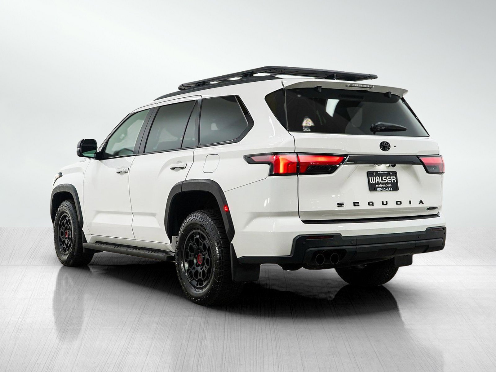 Used 2026 Toyota Sequoia Platinum AWD/4WD image 3