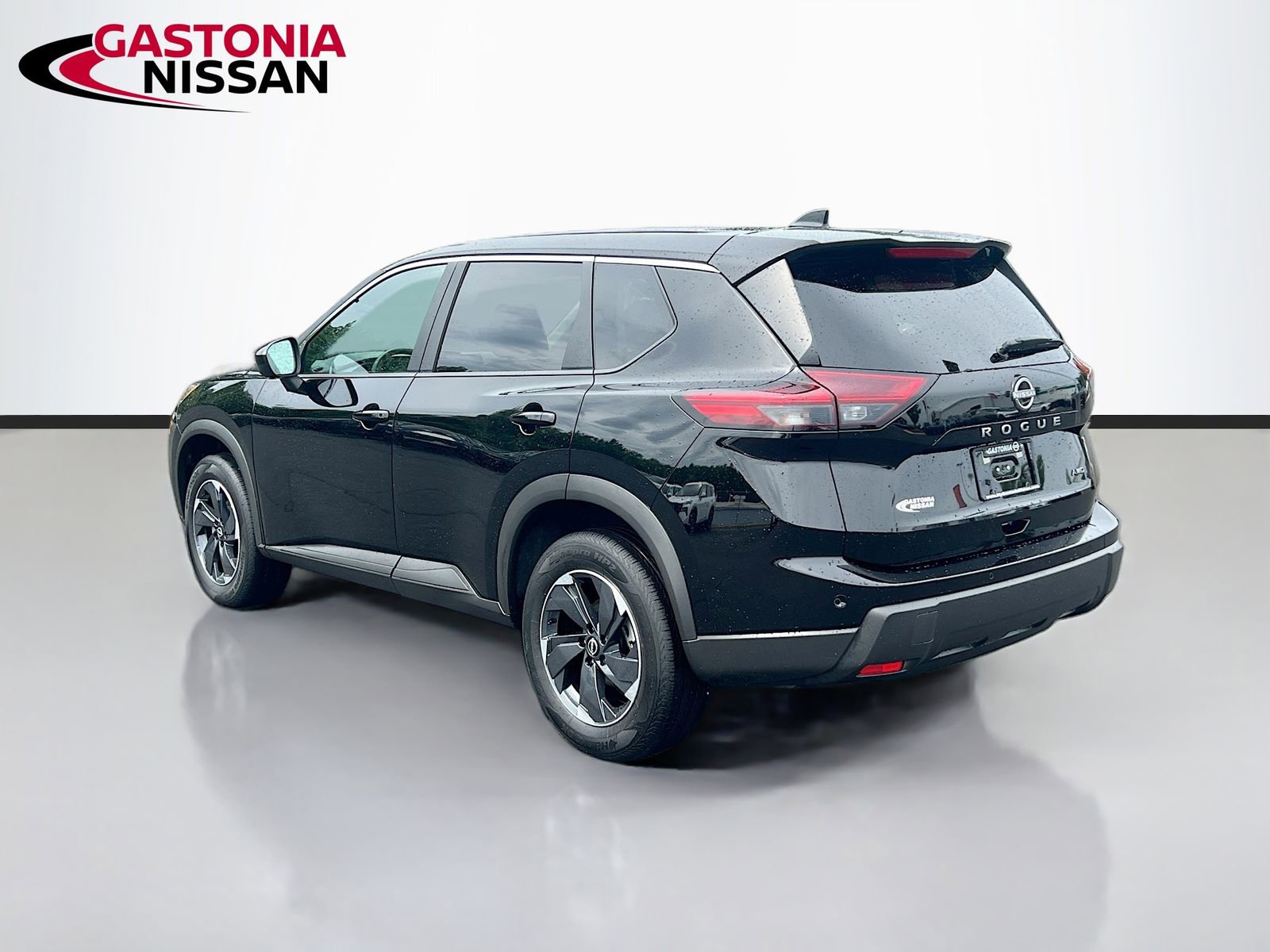 Used 2025 Nissan Rogue SV AWD/4WD image 6
