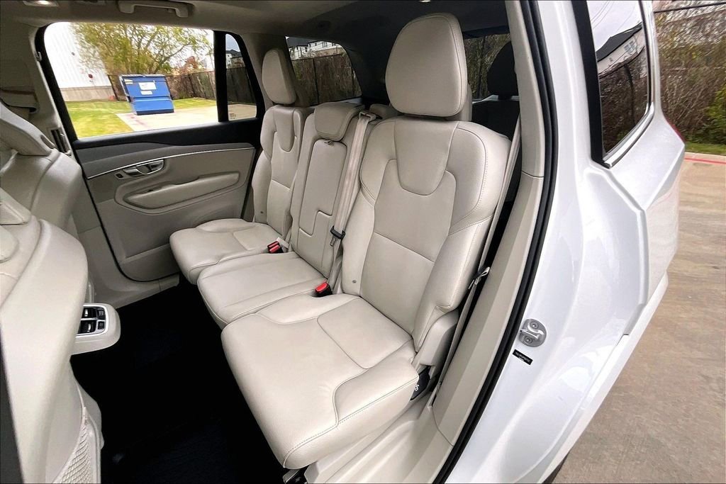 Used 2023 Volvo XC90 B5 Core w/ Climate Package image 34