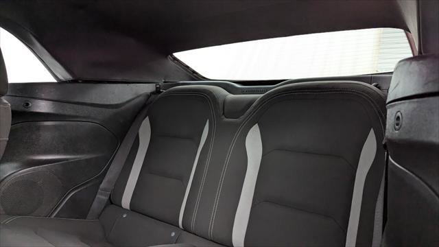 Used 2020 Chevrolet Camaro LT image 16