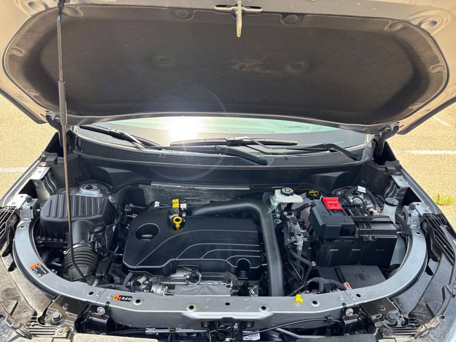 Used 2025 Chevrolet Equinox LT FWD image 32