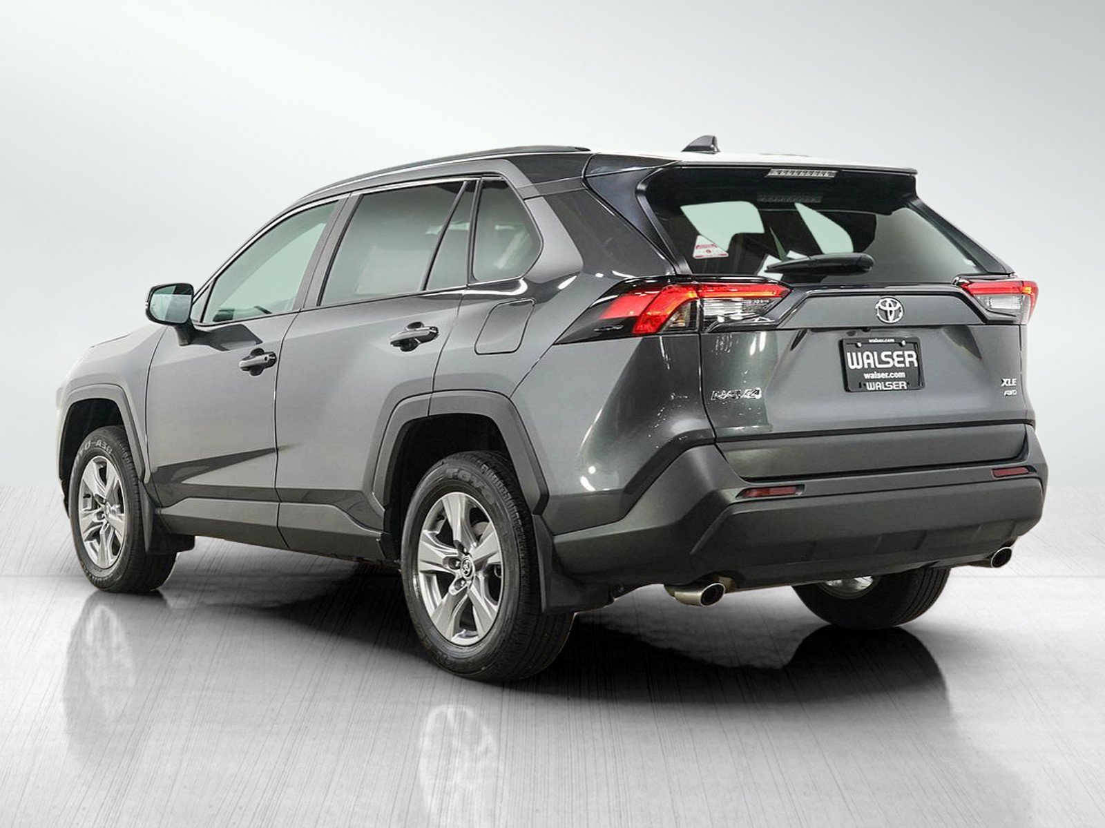 Used 2023 Toyota RAV4 XLE w/ Convenience Package AWD/4WD image 3