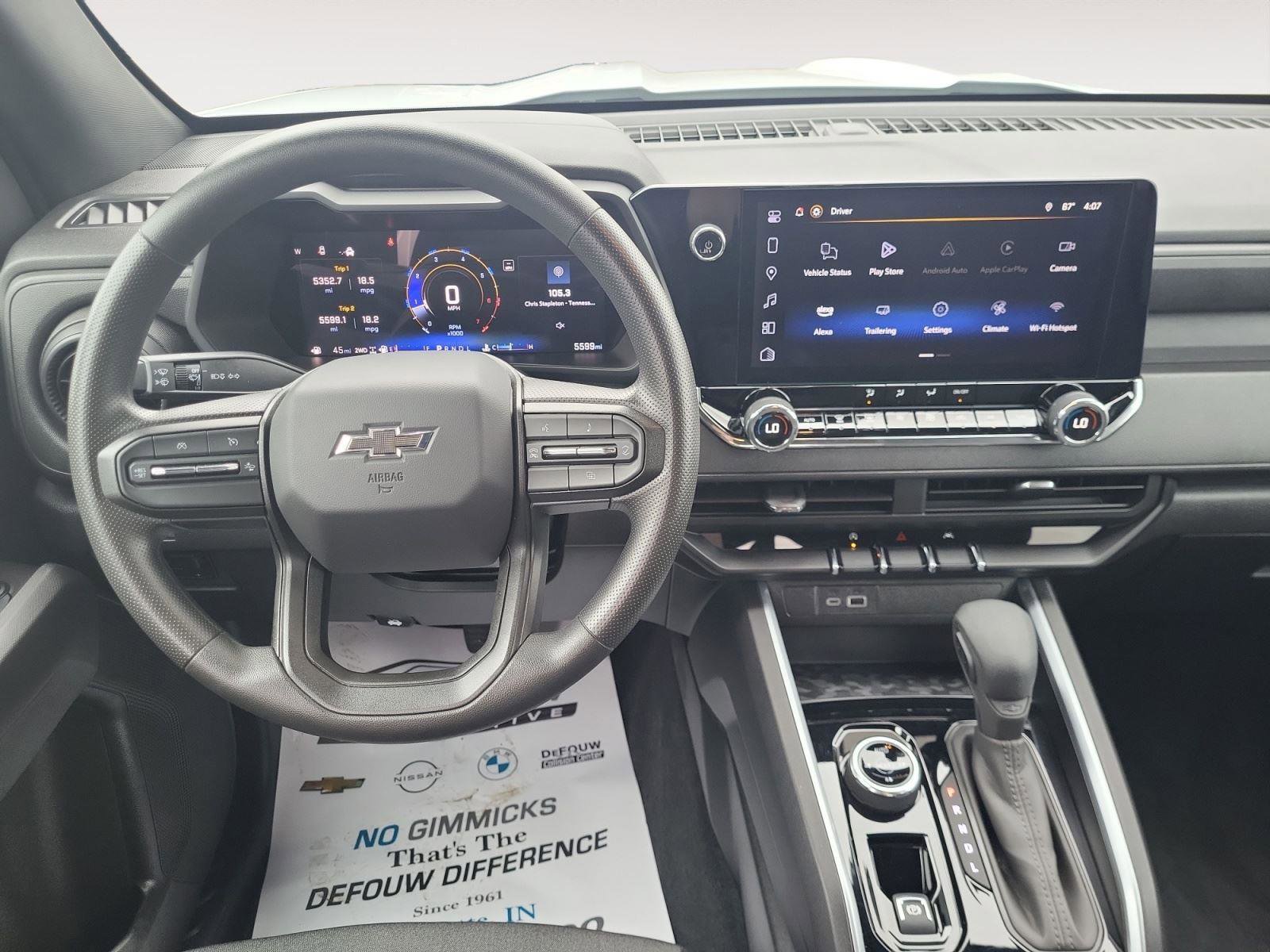 Used 2025 Chevrolet Colorado Trail Boss image 13