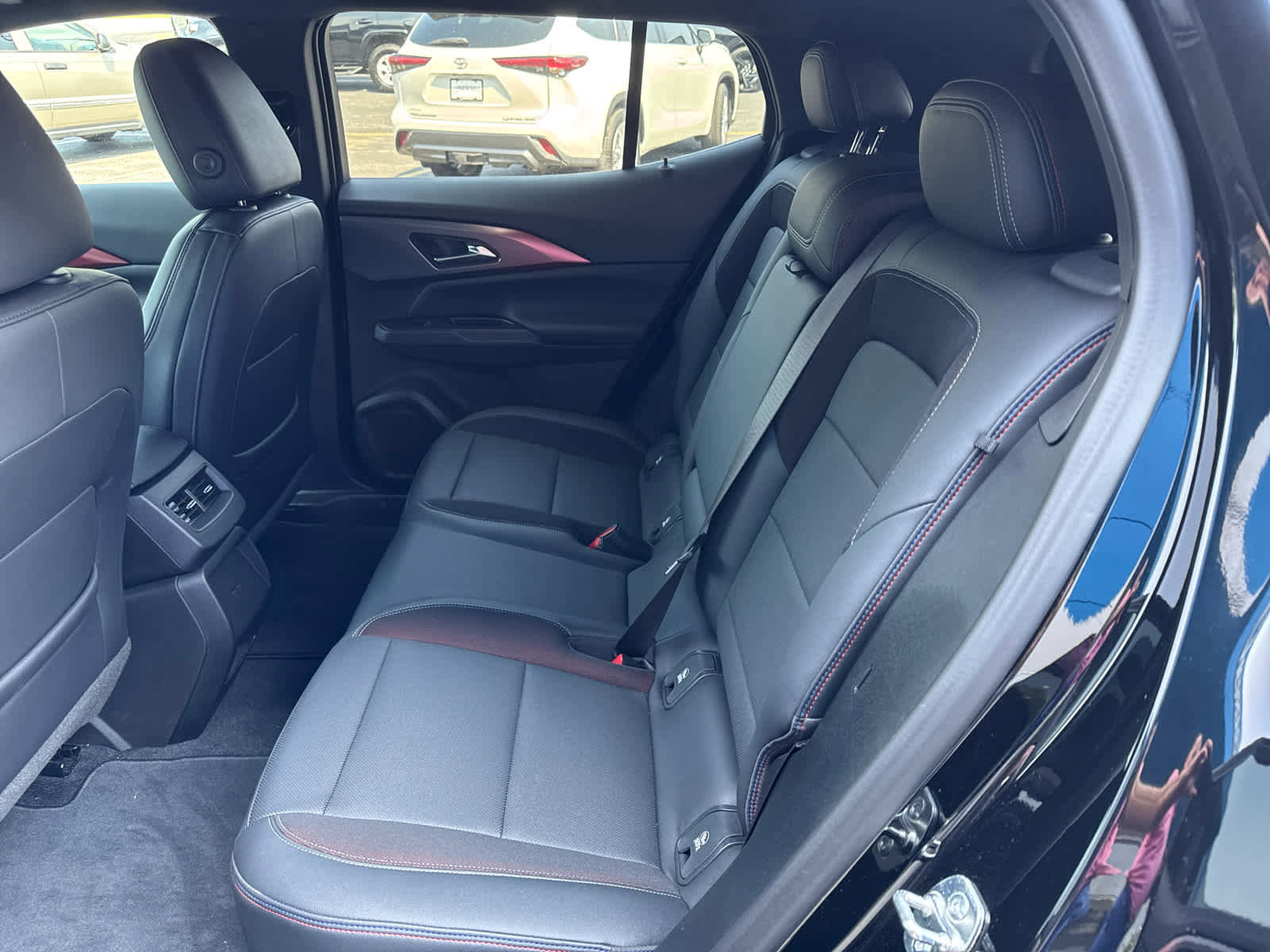 Certified 2024 Chevrolet Equinox EV RS image 18