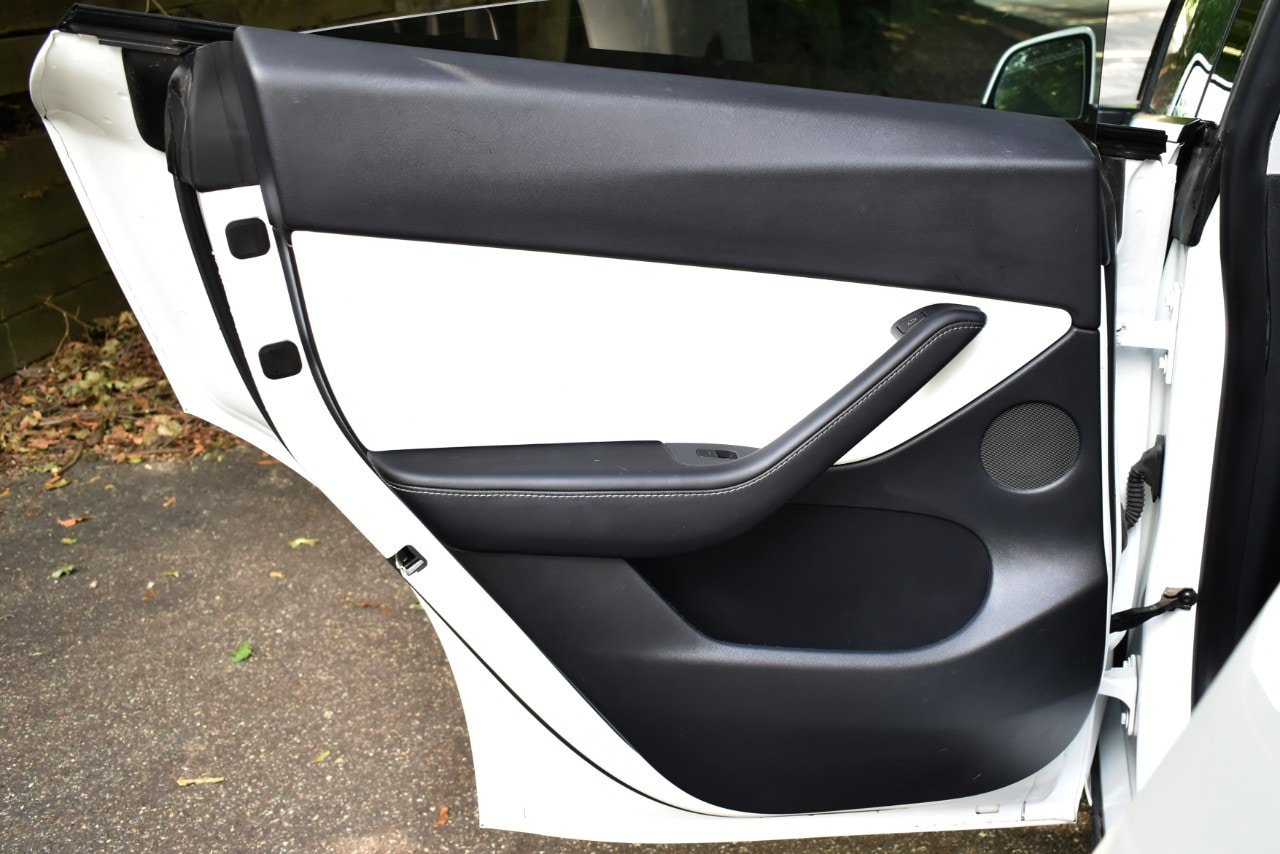 Used 2021 Tesla Model Y 2WD image 16