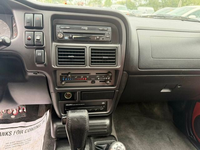 Used 1999 Isuzu VehiCROSS AWD/4WD image 18