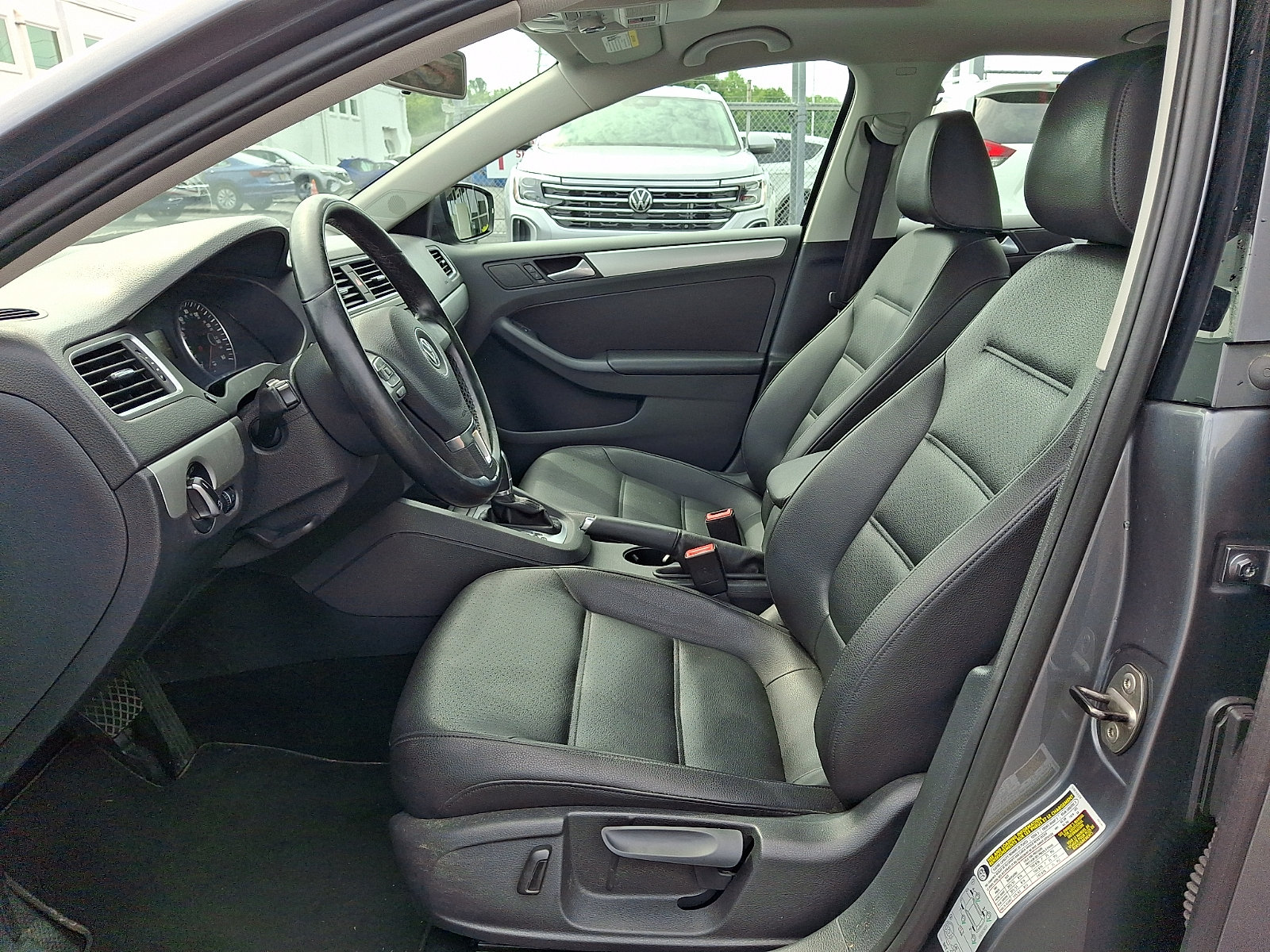 Used 2014 Volkswagen Jetta SE FWD image 13