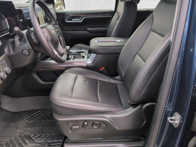 Used 2022 Chevrolet Silverado 1500 LTZ w/ LTZ Premium Package AWD/4WD image 24