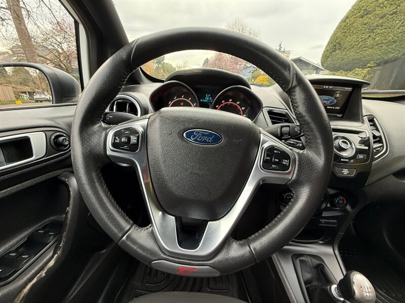 Used 2015 Ford Fiesta ST FWD image 19