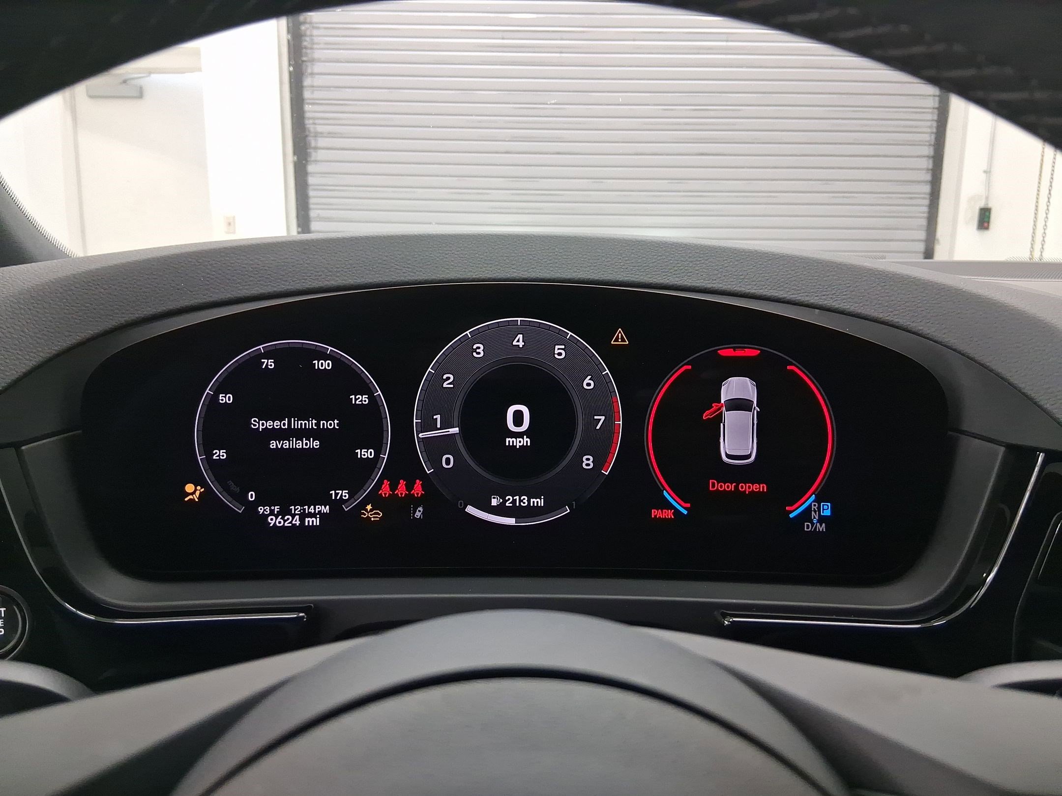 Used 2025 Porsche Cayenne image 19