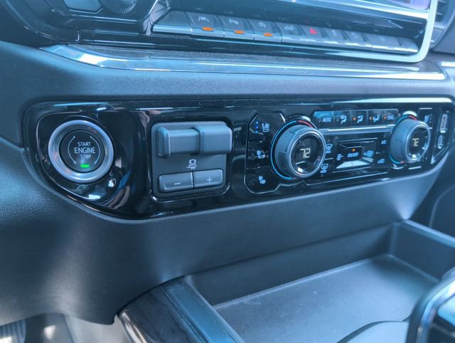 Certified 2024 Chevrolet Silverado 1500 LTZ w/ LTZ Convenience Package II AWD/4WD image 33